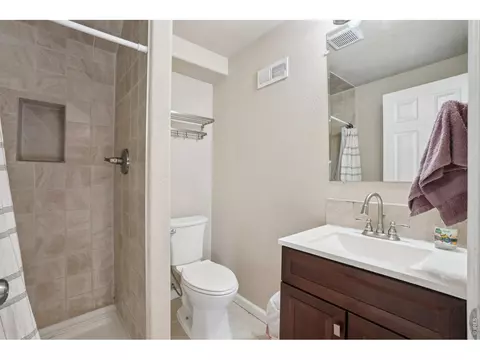 Bath - 1329 60th Ave, Greeley, CO 80634 photo 6 of 6