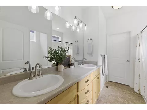 Bath - 748 Dakota Way, Windsor, CO 80550 photo 1 of 4