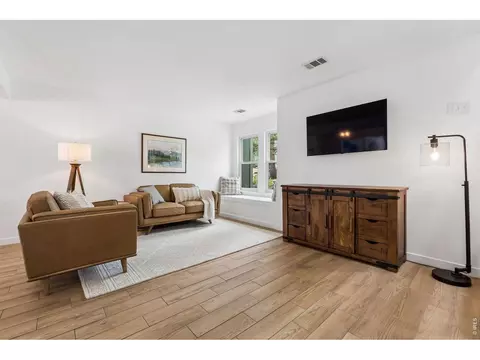 Living - 73 Benthaven Pl, Boulder, CO 80305 photo 3 of 5