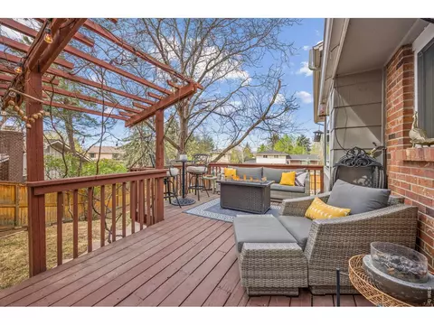 Exterior - 7702 Devonshire Ct, Boulder, CO 80301 photo 3 of 13