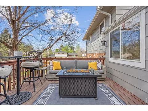 Exterior - 7702 Devonshire Ct, Boulder, CO 80301 photo 4 of 13