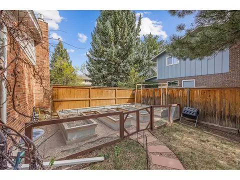 Exterior - 7702 Devonshire Ct, Boulder, CO 80301 photo 7 of 13