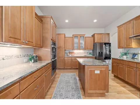Kitchen - 1577 Bison Run Dr, Windsor, CO 80550 photo 3 of 5