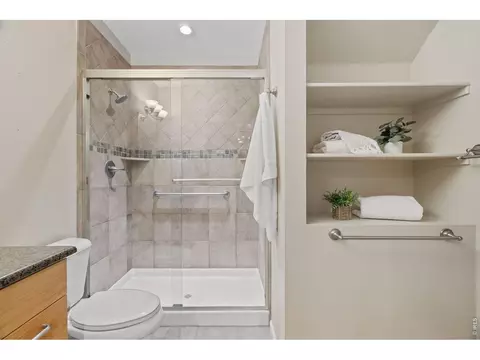 Bath - 1577 Bison Run Dr, Windsor, CO 80550 photo 6 of 6