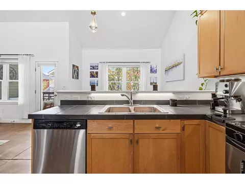 Kitchen - 1625 Yellow Pine Ave, Boulder, CO 80304 photo 3 of 6