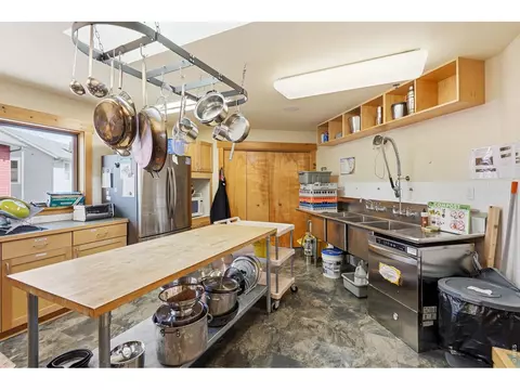 Kitchen - 1625 Yellow Pine Ave, Boulder, CO 80304 photo 5 of 6