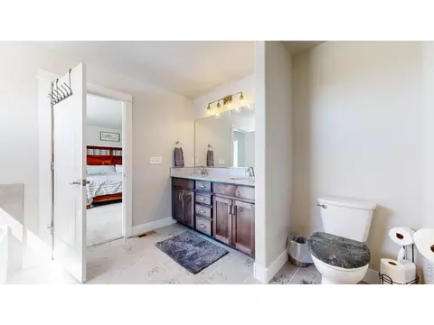 Bath - 4124 Florence Ave, Evans, CO 80620 photo 3 of 6
