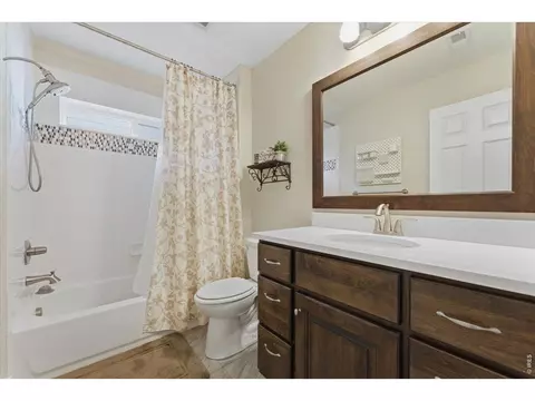 Bath - 1148 Wagon Bend Rd, Berthoud, CO 80513 photo 5 of 5