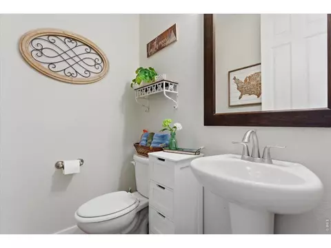 Bath - 1148 Wagon Bend Rd, Berthoud, CO 80513 photo 1 of 5