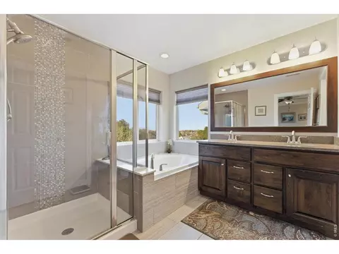 Bath - 1148 Wagon Bend Rd, Berthoud, CO 80513 photo 3 of 5