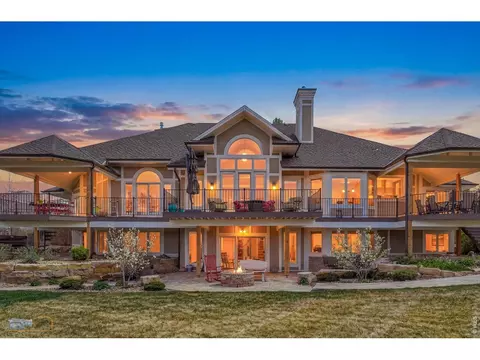 8312 Greenwood Dr, Longmont, CO 80503