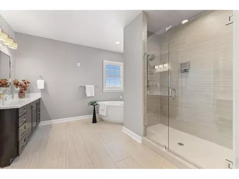 Bath - 5774 Riverbluff Dr, Timnath, CO 80547 photo 3 of 7