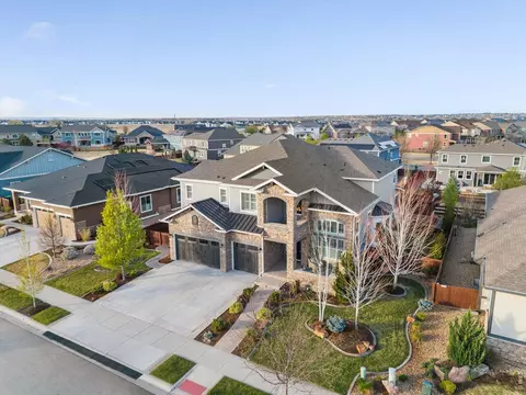 5774 Riverbluff Dr, Timnath, CO 80547