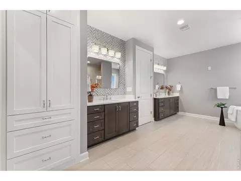 Bath - 5774 Riverbluff Dr, Timnath, CO 80547 photo 4 of 7