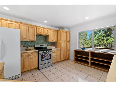 Kitchen - 4 Gap Rd, Black Hawk, CO 80422 photo 4 of 4