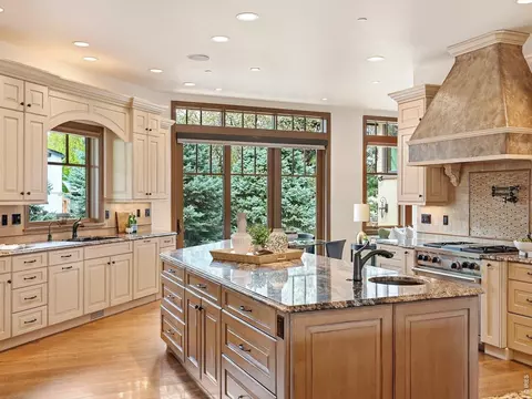 Kitchen - 1285 Meadow Pl, Boulder, CO 80304 photo 1 of 4