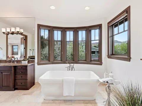 Bath - 1285 Meadow Pl, Boulder, CO 80304 photo 2 of 6
