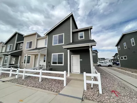 3836 Pinnacles Ct, Evans, CO 80620