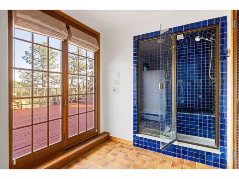 Bath - 135 Poorman Rd, Boulder, CO 80302 photo 7 of 7