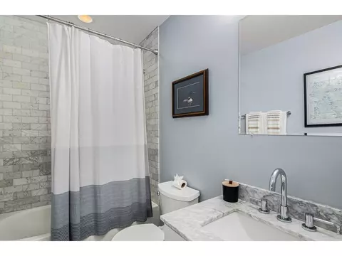 Bath - 1922 E 28th Ave, Denver, CO 80205 photo 1 of 3