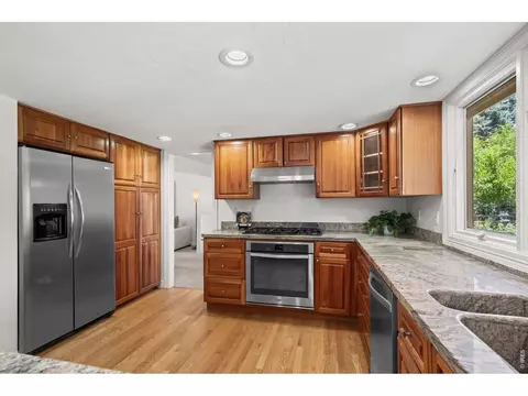 Kitchen - 4398 Carter Trl, Boulder, CO 80301 photo 3 of 6