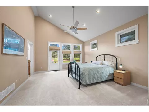 Bedroom - 4398 Carter Trl, Boulder, CO 80301 photo 4 of 4