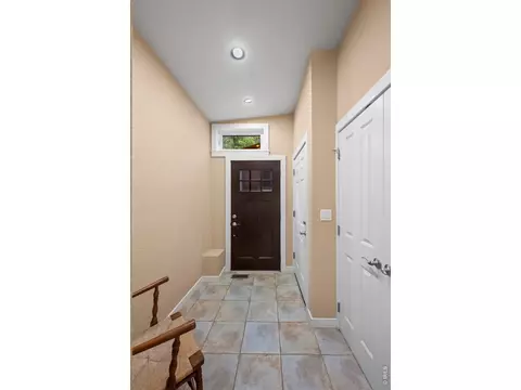 Entry Way - 4398 Carter Trl, Boulder, CO 80301 photo 1 of 2