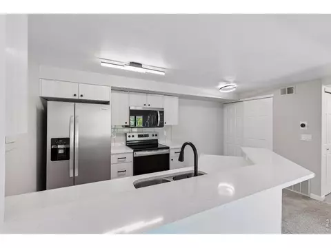 20 S Boulder Cir #20-2310, Boulder, CO 80303