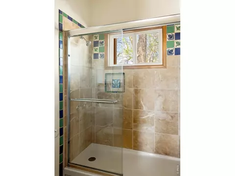 Bath - 1675 Upland Ave, Boulder, CO 80304 photo 4 of 4