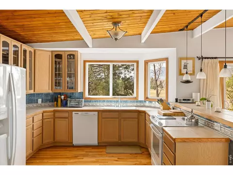 Kitchen - 1675 Upland Ave, Boulder, CO 80304 photo 2 of 2