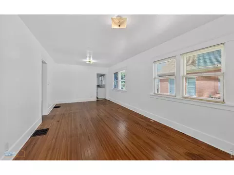 Living - 735 University Ave, Boulder, CO 80302 photo 1 of 6