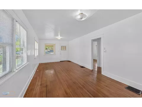 Living - 735 University Ave, Boulder, CO 80302 photo 4 of 6