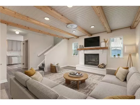 422 S Dover Ave, Lafayette, CO 80026