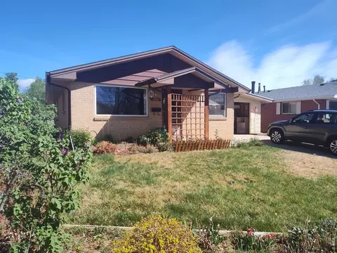 1350 Sharpe Pl, Longmont, CO 80501