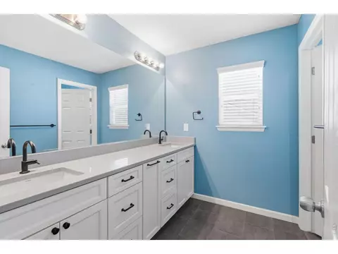 Bath - 543 Botley Ct, Windsor, CO 80550 photo 5 of 6