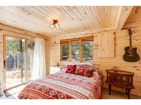 Bedroom - 117 Aspen Dr, Lyons, CO 80540 photo 7 of 9