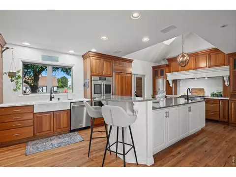 Kitchen - 4937 Valkyrie Dr, Boulder, CO 80301 photo 2 of 4