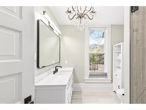 Bath - 505 Pine St, Boulder, CO 80302 photo 1 of 8