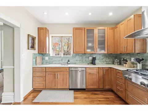 Kitchen - 505 Pine St, Boulder, CO 80302 photo 1 of 5