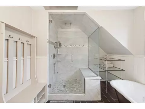 Bath - 505 Pine St, Boulder, CO 80302 photo 8 of 8