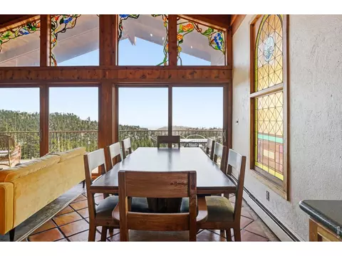 Dining - 393 Dixon Rd, Boulder, CO 80302 photo 1 of 1