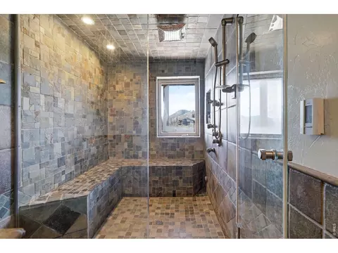 Bath - 393 Dixon Rd, Boulder, CO 80302 photo 5 of 5