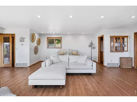 Living - 393 Dixon Rd, Boulder, CO 80302 photo 6 of 7