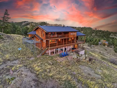 Exterior - 393 Dixon Rd, Boulder, CO 80302 photo 9 of 12
