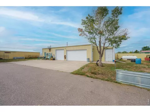 Exterior - 50950 E 32nd Ave, Bennett, CO 80102 photo 4 of 6