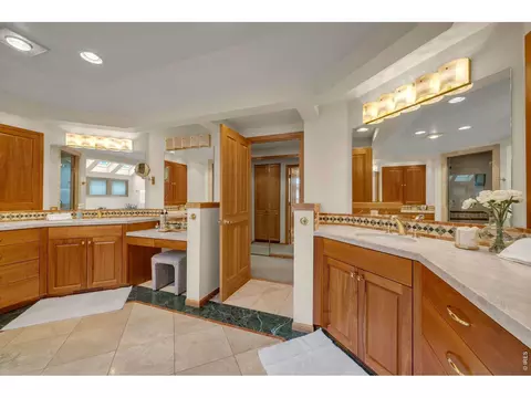 Bath - 620 Juniper Ave, Boulder, CO 80304 photo 2 of 2