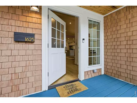 Entry Way - 1625 Mariposa Ave, Boulder, CO 80302 photo 1 of 2