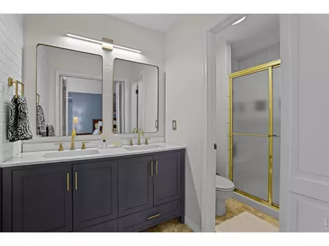 Bath - 5433 La Plata Cir, Boulder, CO 80301 photo 1 of 4