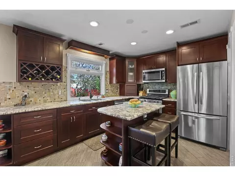 Kitchen - 5433 La Plata Cir, Boulder, CO 80301 photo 3 of 4
