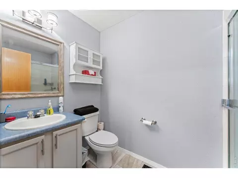 Bath - 10473 Sunburst Ave, Longmont, CO 80504 photo 1 of 5